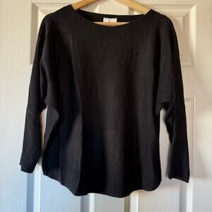NWT Essentials by Milano black knit sweater with dolman sleeves Size M